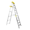 Escalera tijera de uso comercial.